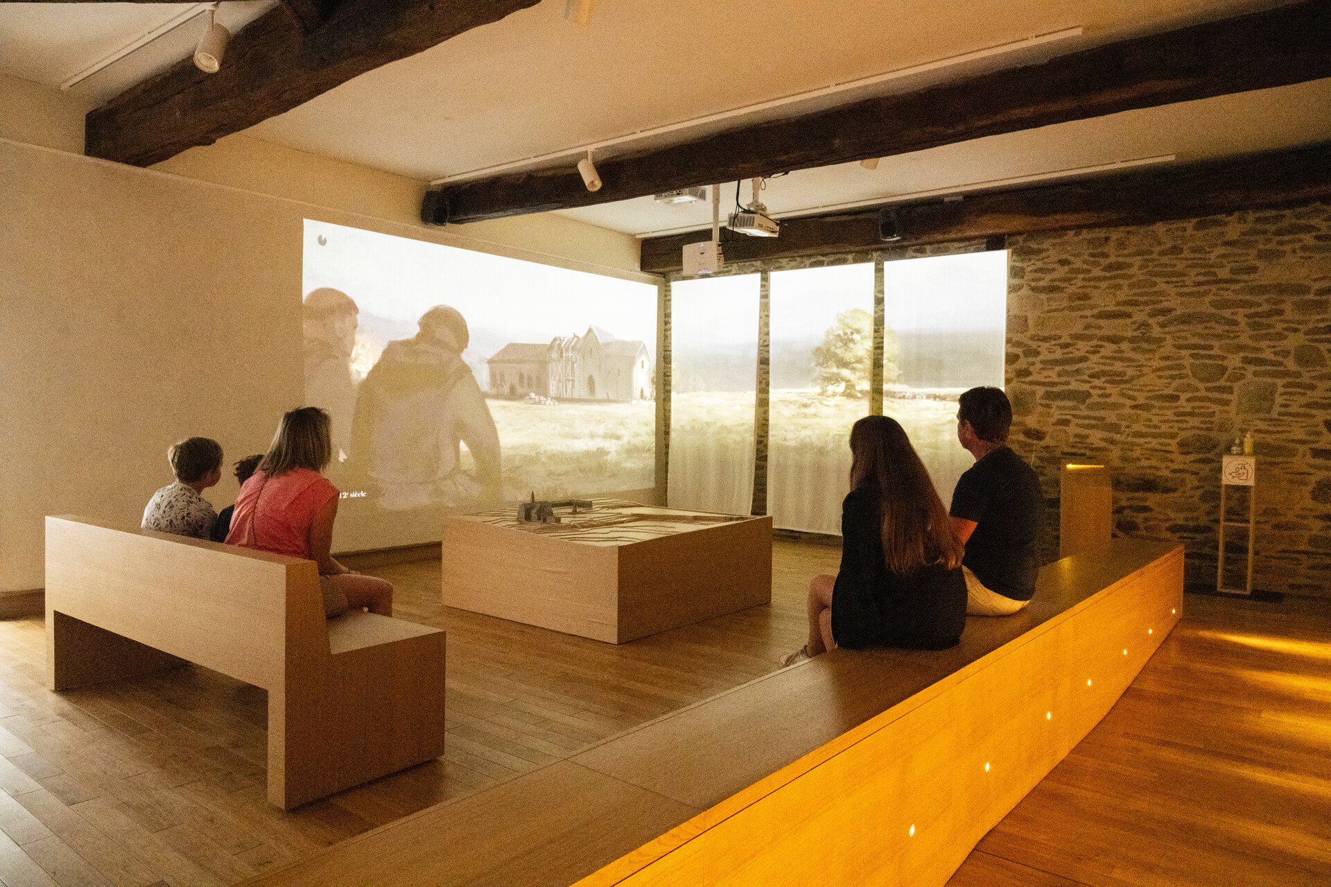 exposition-permanente-l-abbaye-du-relec-toute-une-histoire-2023-mathieu-le-gall-abbaye-du-relec-37146-1920px-404